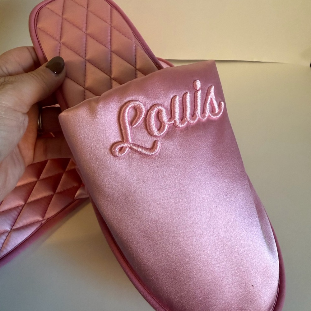 Louis Vuitton Pink Satin Quilted Slippers - Picture 3 of 8